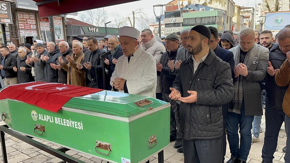 Adliye çalışanı ormanlık alanda ölü bulundu: Cenaze töreni yapıldı