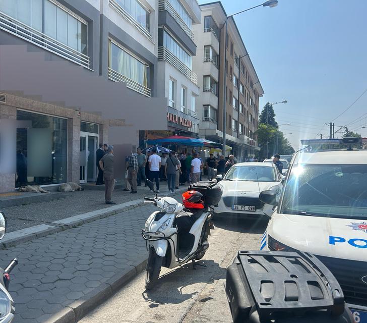 Kredi verilmeyince pompalı tüfekle bankayı bastı