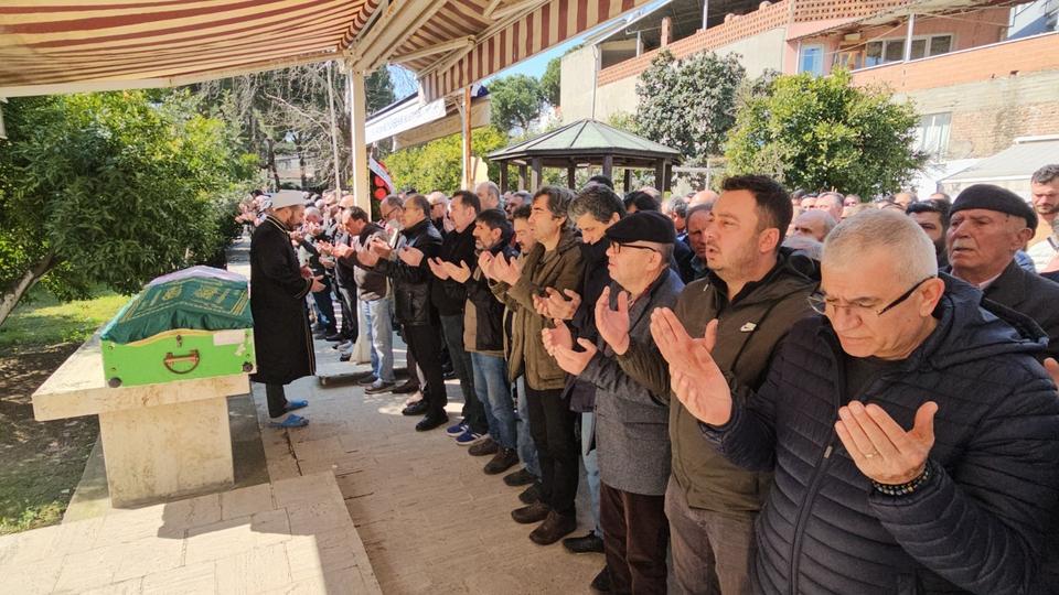 Müdür Bozbek'in annesi vefat etti
