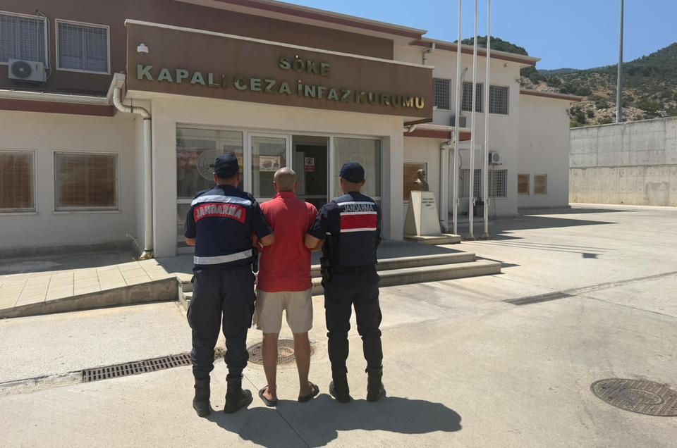 Aydın’da hırsızlık suçlarından aranan zanlı yakalandı