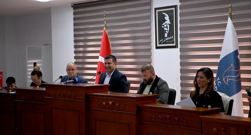 KUŞADASI BELEDİYE MECLİSİ ŞUBAT AYI TOPLANTISI DAVUTLAR'DA YAPILDI