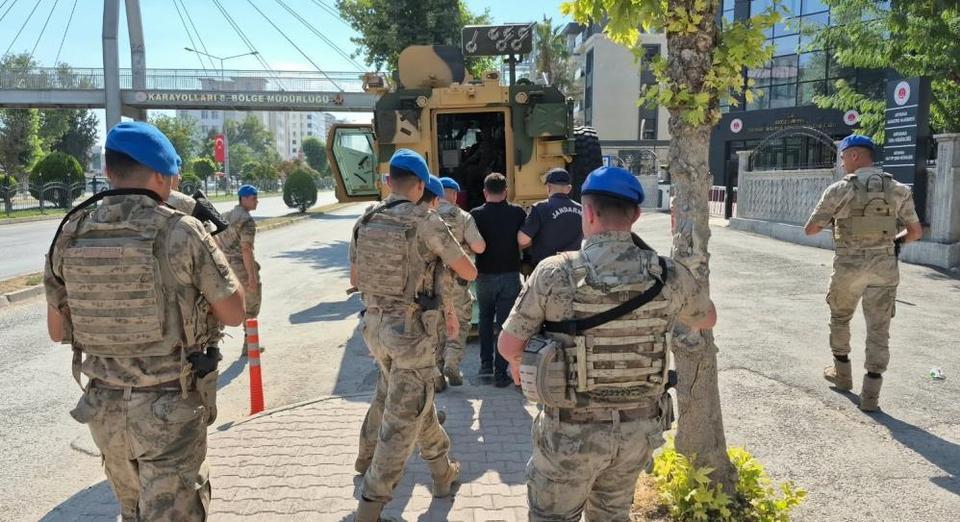 Eniştesini öldürdü, “Yaralı var” diye ihbar verdi! Sonrası şoke etti