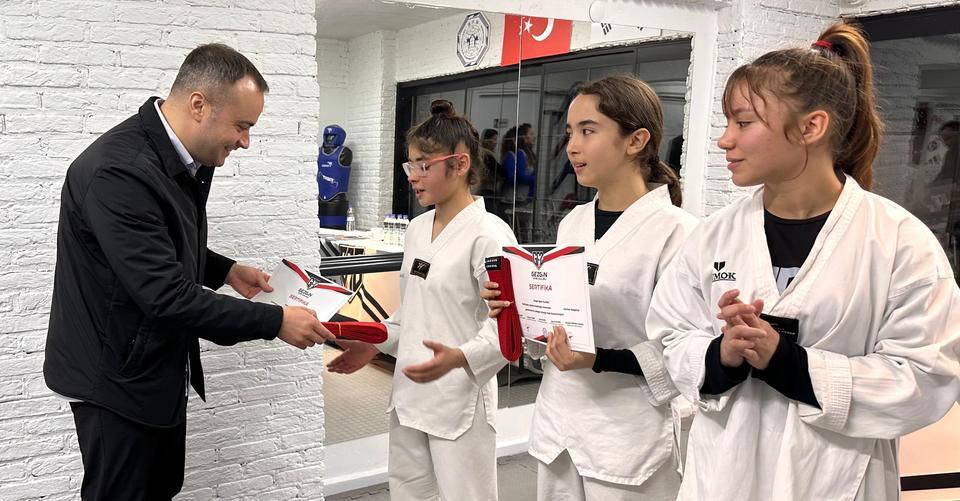 AYDIN'DA TAEKWONDO DALINDA 2025 YILI BİRİNCİ DÖNEM KUŞAK SINAVLARI YAPILDI