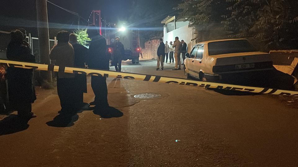 Gecekonduda korkutan yangın: Mutfak tüpü patladı