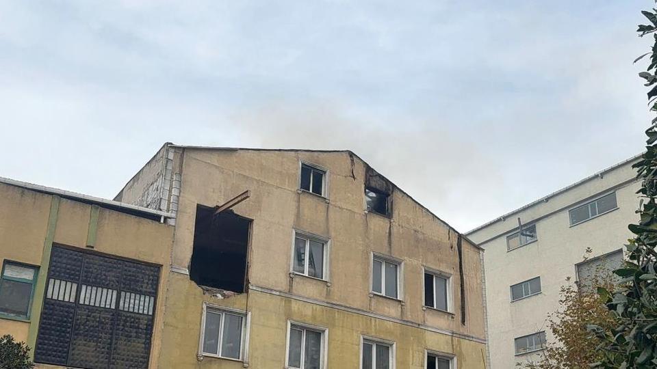 Tekstil fabrikası alev alev yandı