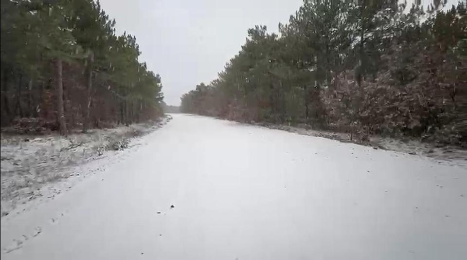 Türkmendağı etekleri beyaza büründü