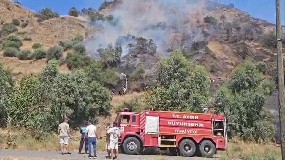 NAZİLLİ'DE TARIM ARAZİSİNDE YANGIN ÇIKTI