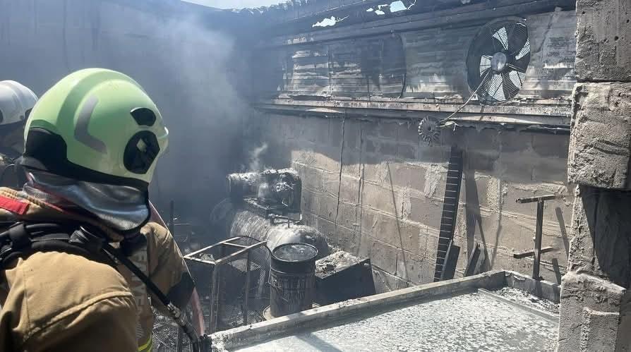İş yeri alevlere teslim oldu