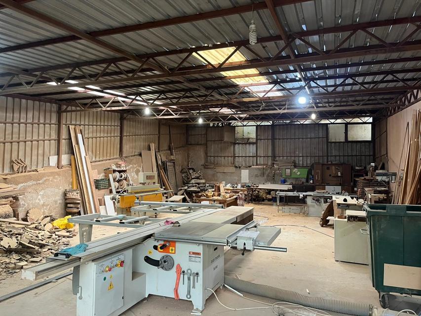 ÇÜRÜMÜŞ ZEYTİN AĞAÇLARINI SANAT ESERİNE DÖNÜŞTÜRÜYOR YAYLALARDAN TOPLAYIP ATÖLYESİNDE TEK TEK İŞLİYOR