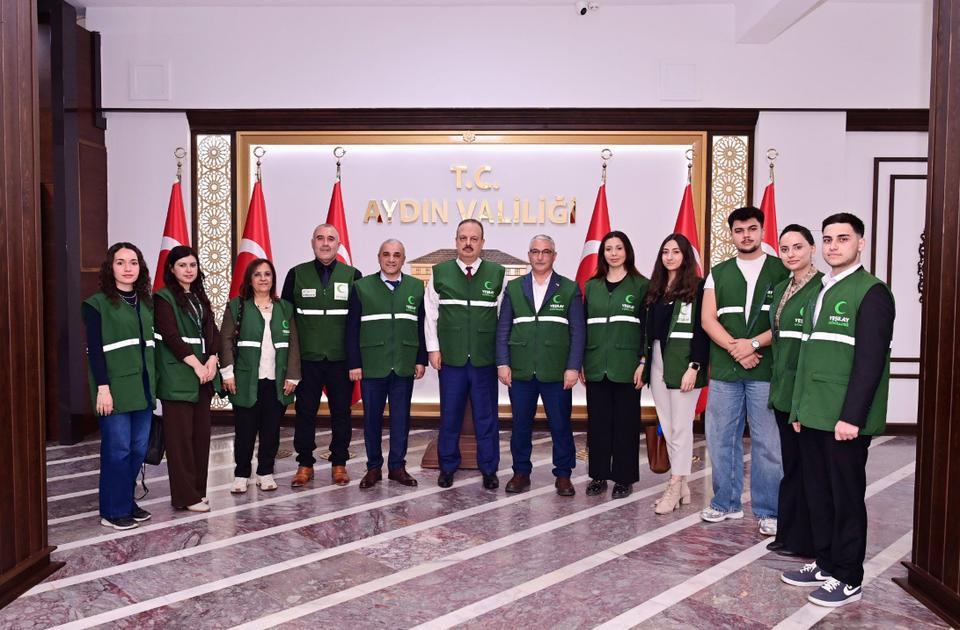 Aydın Yeşilay Başkanlığı'ndan Vali Canbolat’a ziyaret