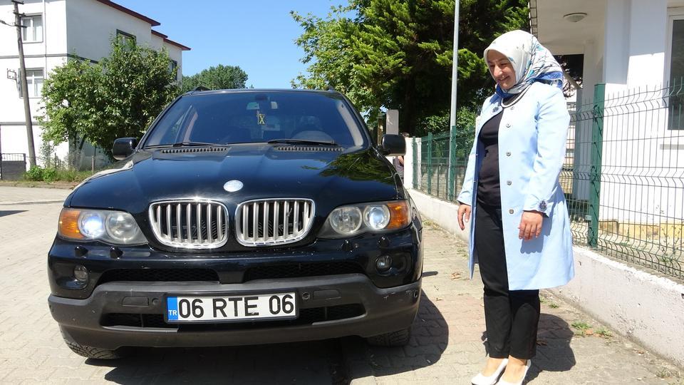 BU ARAÇ YOLDA GÖRENİ ŞAŞIRTIYOR: 06 RTE 06 GİRESUN'DA