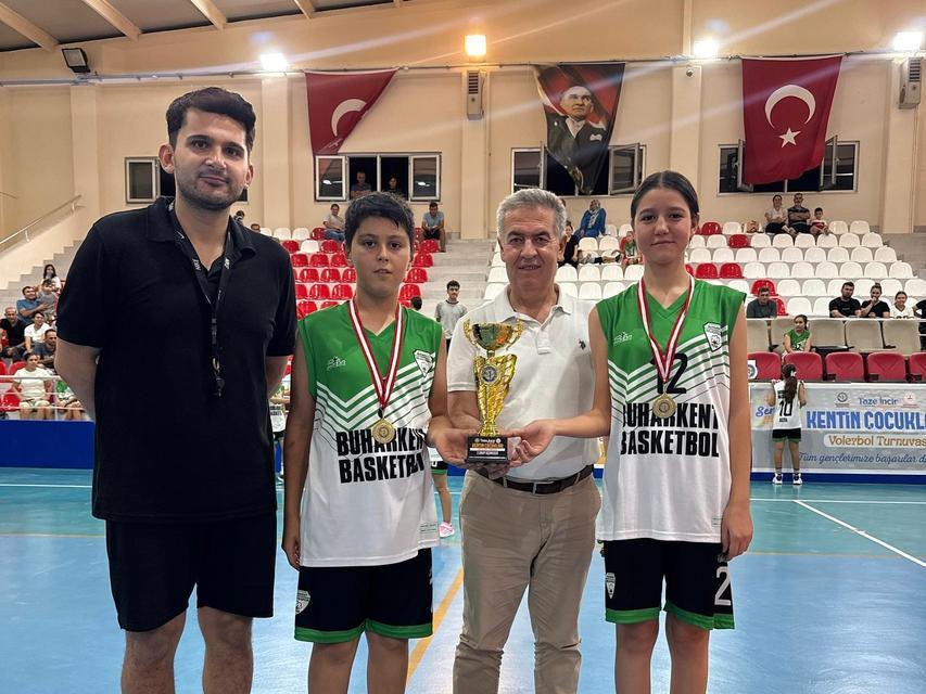 BUHARKENT'TE ŞAMPİYONLAR BELLİ OLDU
