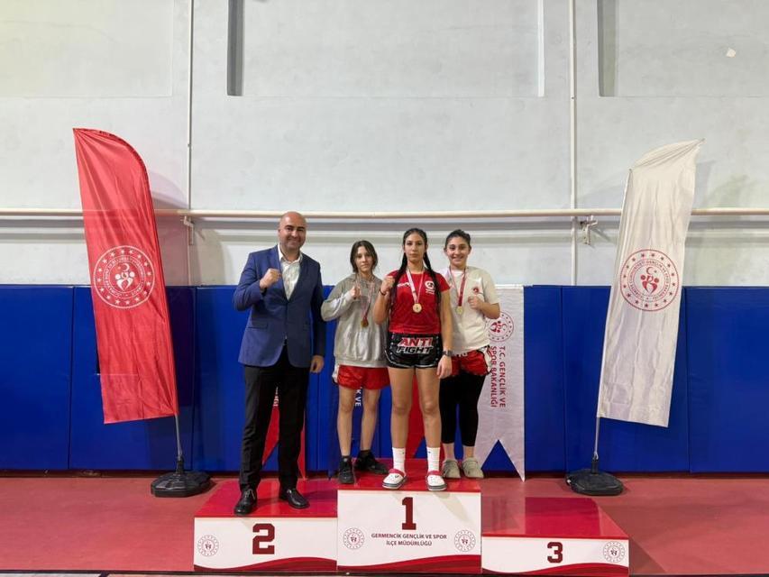 Okul sporları Kick-Boks müsabakaları Germencik’te gerçekleştirildi