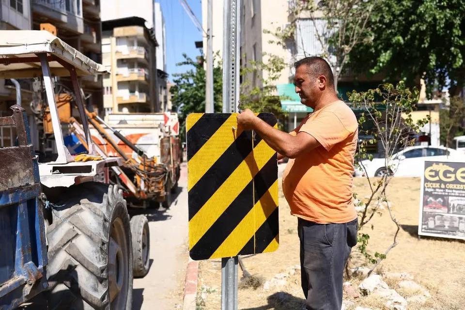 İNCİRLİOVA'DA TRAFİK AKIŞ YÖNÜ DEĞİŞTİ