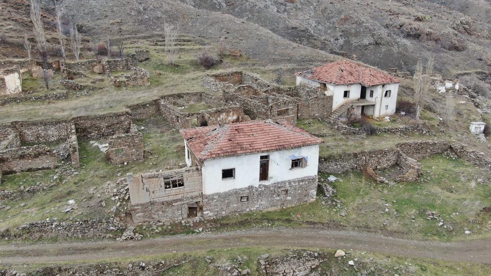ÜÇ HARFLİLER SÖYLENTİSİ KÖYÜN TERK EDİLMESİNE NEDEN OLDU