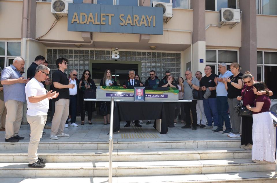 Aydın Adliyesi’nde duygusal veda: Mustafa Üstünbıçak son yolculuğuna uğurlandı