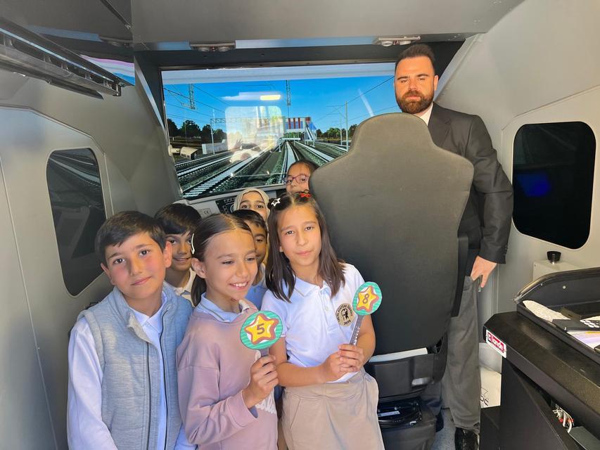 Söke  de öğrenciler  trenleri  ve  makinistliği yakından tanıdı