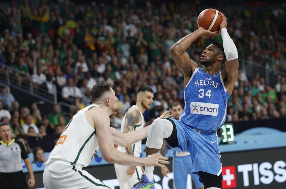 12 Dev Adam'ın EuroBasket 2025 yarı finalindeki rakibi Yunanistan oldu