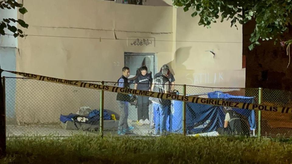 Gece yarısı silahlar konuştu! Karı koca hayatını kaybetti
