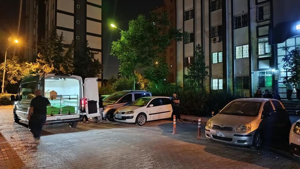 Boşanma aşamasındaki eşini kızlarının gözü önünde öldürdü! Detaylar ortaya çıktı
