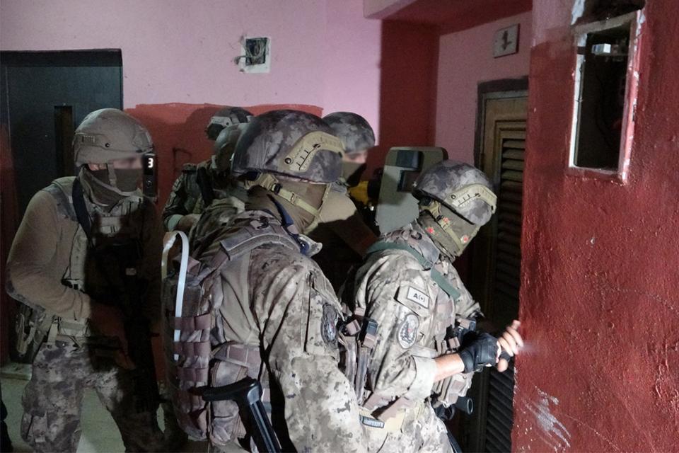 Aydın dahil 65 ilde dev uyuşturucu operasyonu!