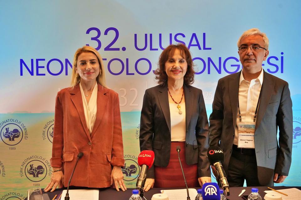 Yenidoğan uzmanları Antalya'da buluştu