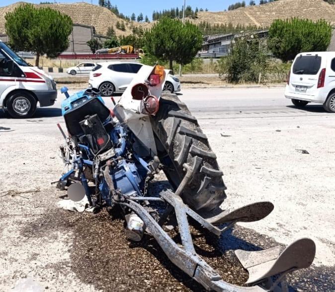Tır ile traktör çarpıştı
