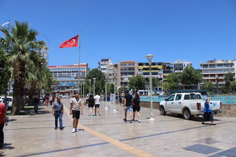 AYDIN'A YERLEŞEN YABANCILARIN SAYISI 2 YILDA YÜZDE 15 AZALDI