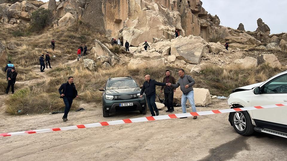 Peribacası yıkıldı: Ölü ve yaralılar var