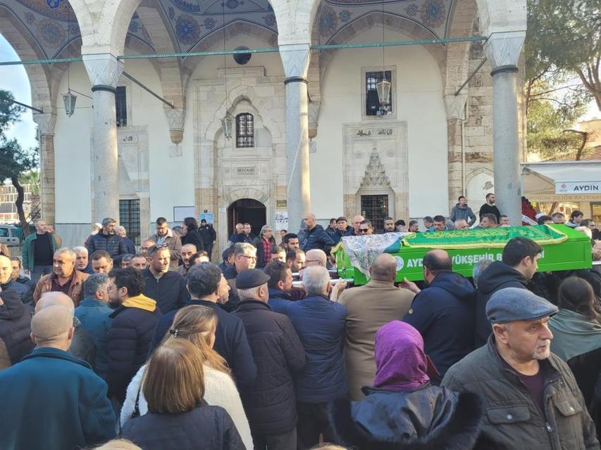 Aydın’da kalbine yenilen kadın son yolculuğuna uğurlandı