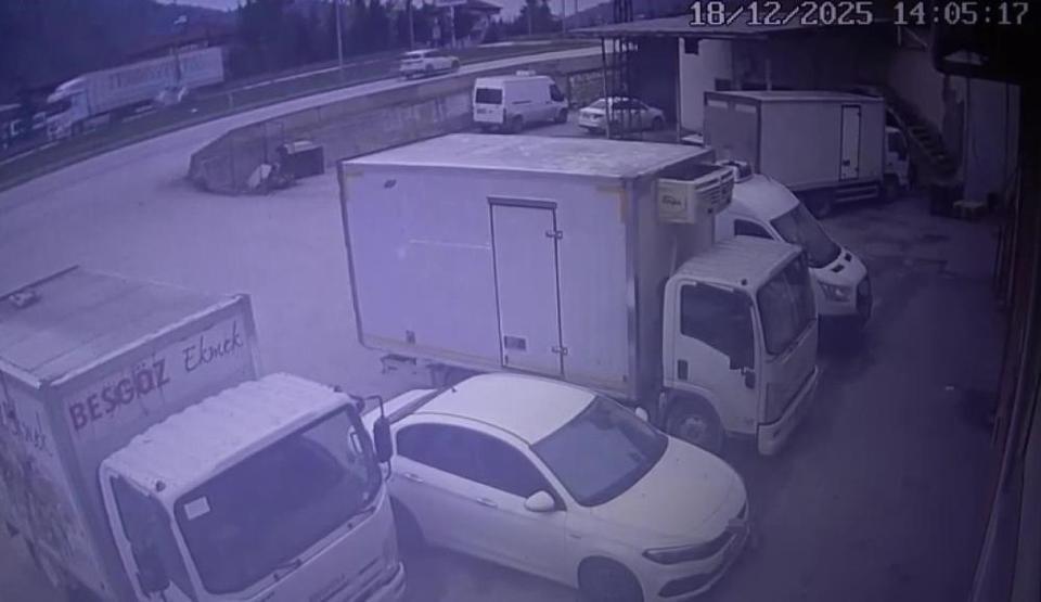 Genç avukatın hayatını kaybettiği feci kaza kamerada