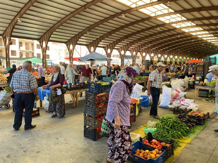 Çine'de meyve fiyatları bu hafta da cepleri zorladı