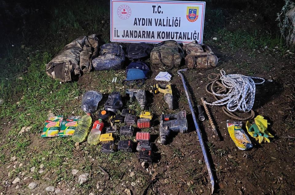 Aydın’da sit alanında kaçak kazıya suçüstü: 8 kişi tutuklandı