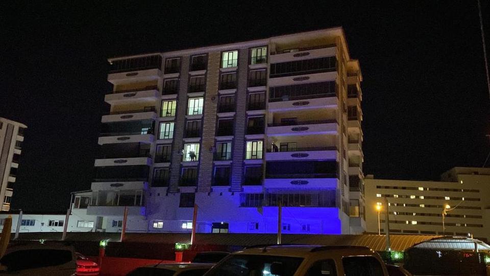 Cani koca çocuğunun gözü önünde eşini öldürdü