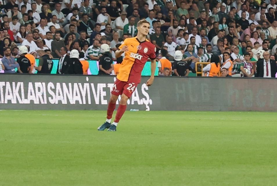 Galatasaray, Elias Jelert’i Southampton’a kiraladı
