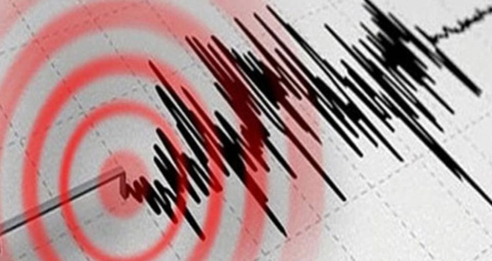 3.7 büyüklüğünde deprem