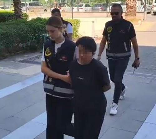 2 aylık kız kardeşini yastıkla boğarak öldürmüş