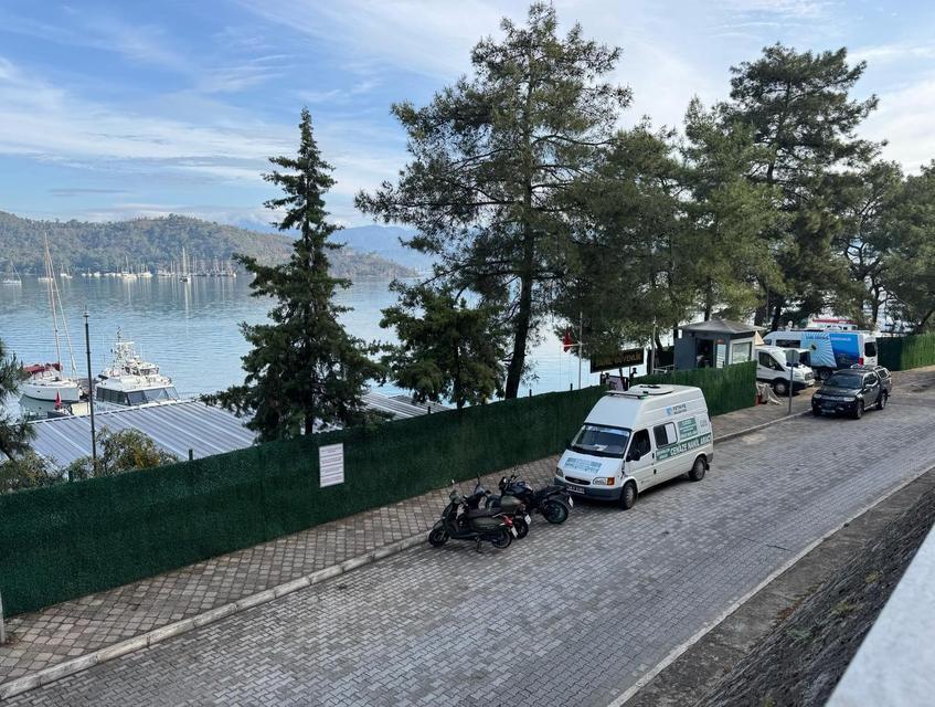 Düzensiz göçmenlerin bulunduğu bot kaza yaptı: 2 ölü