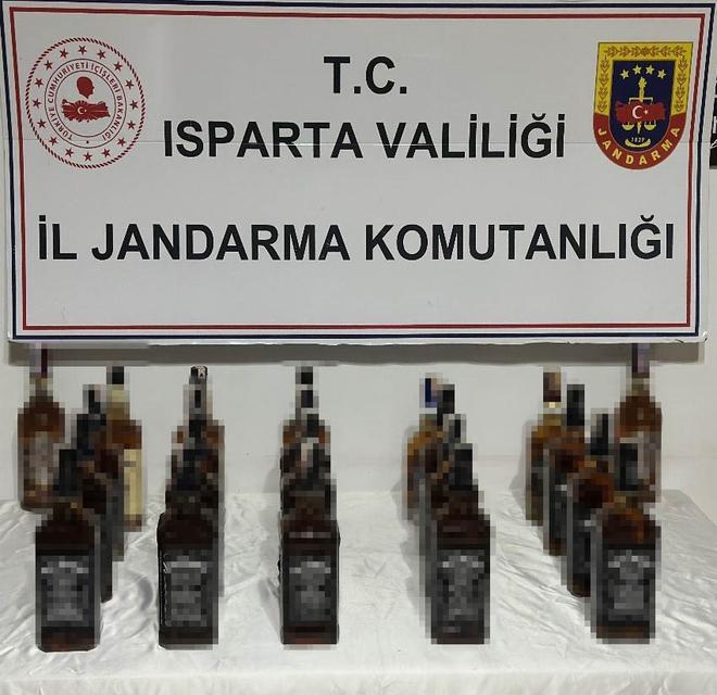 Jandarmadan 3 farklı kaçakçılık operasyonunda 4 gözaltı