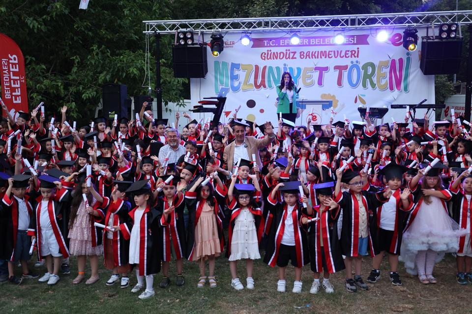 Efeler’in minikleri mezun oldu