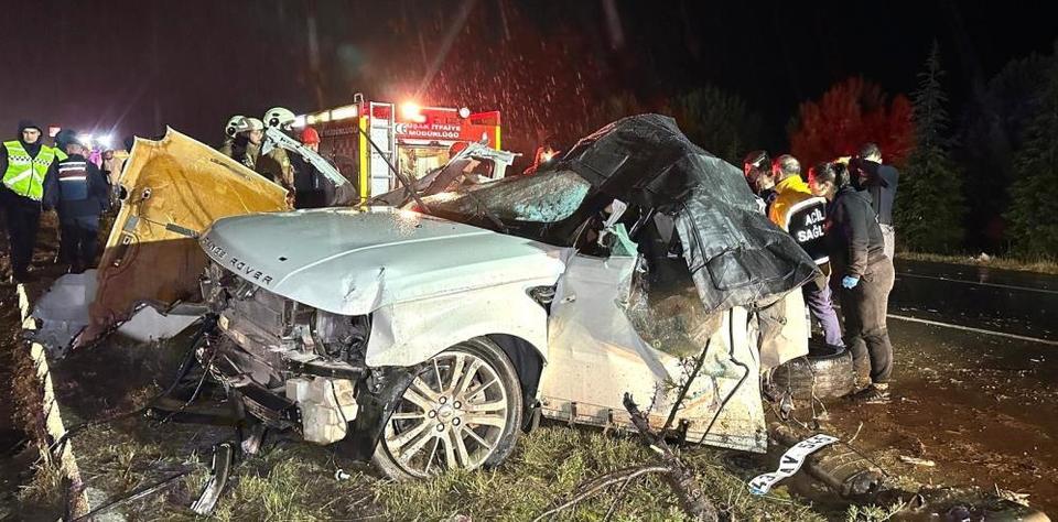 Uşak'taki zincirleme trafik kazası Kütahya'yı yasa boğdu