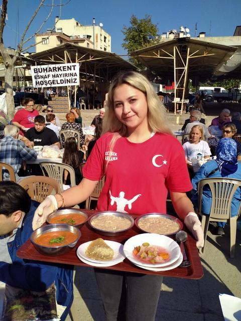 BUHARKENT'TE ESNAFLARDAN KEŞKEK HAYRI