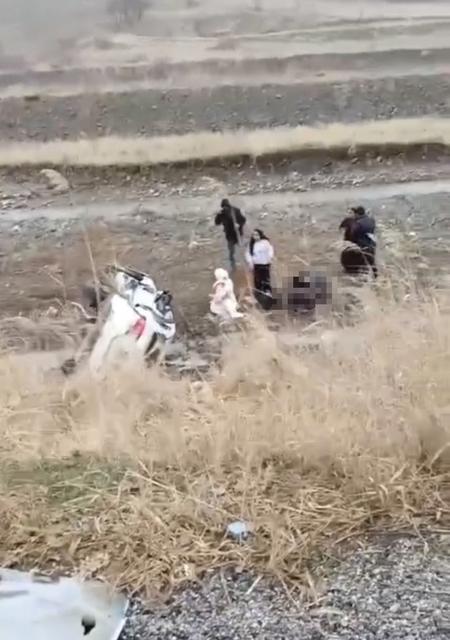 Zincirleme trafik kazası: 1 ölü, 2 yaralı