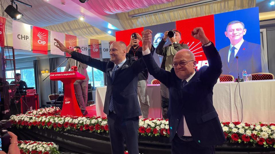 CHP Aydın İl Kongresi başladı... Adaylar salona el ele girdi