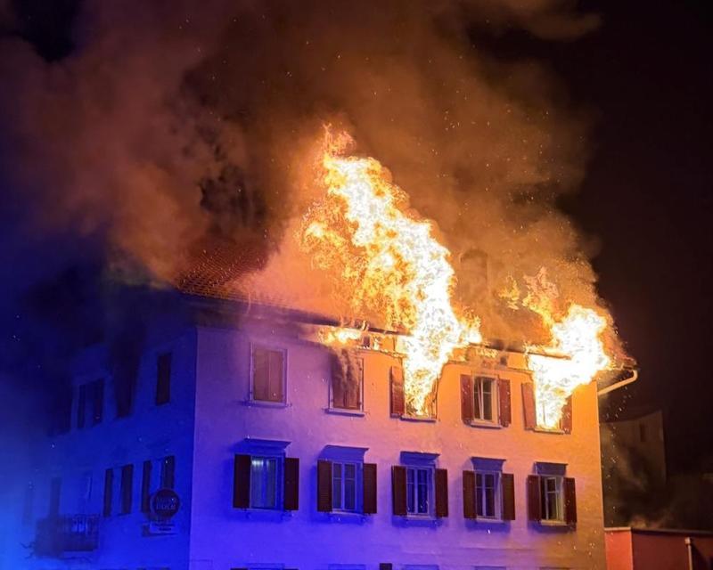 Restoranda yangın: 8 yaralı, 5 kayıp