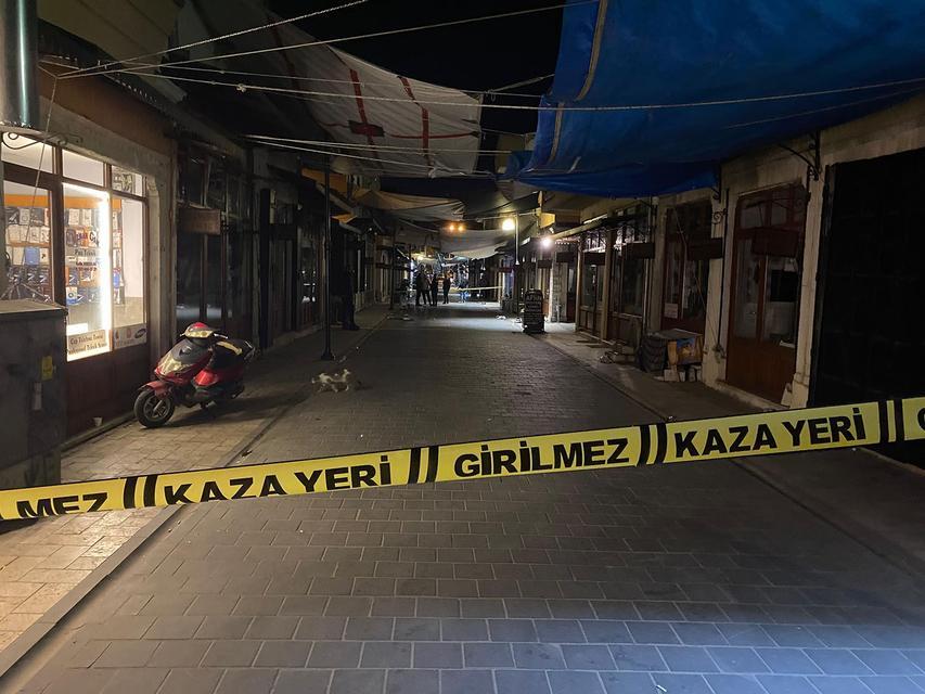 Kula’da bıçaklı kavga: 1 ağır yaralı