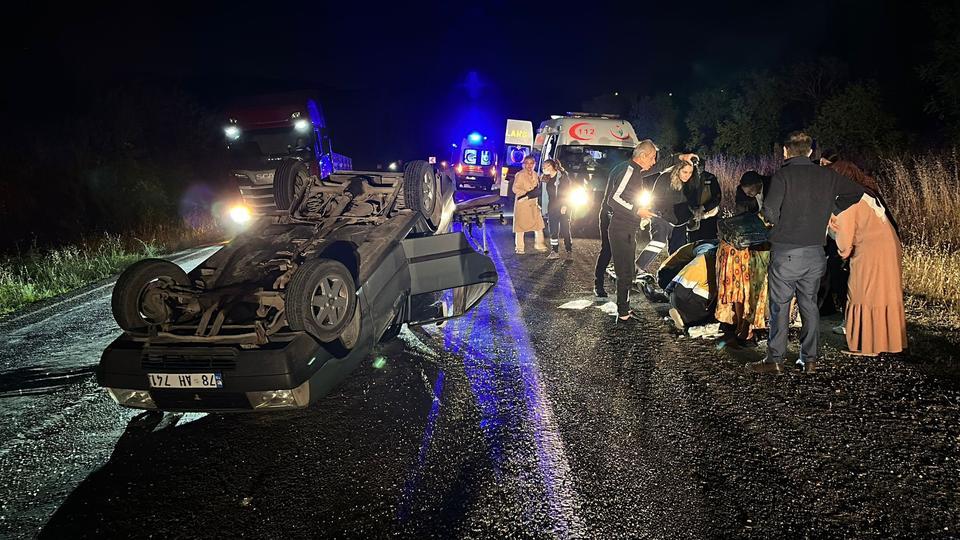 Kontrolden çıkan otomobil takla attı: 1'i çocuk 4 yaralı