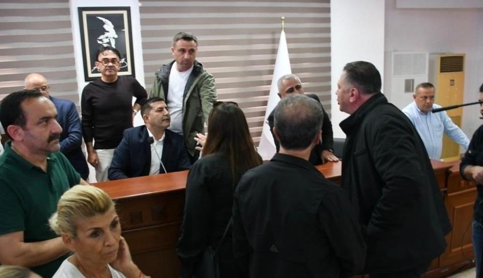 Başkan Günel tartışmayı sakinlikle karşıladı