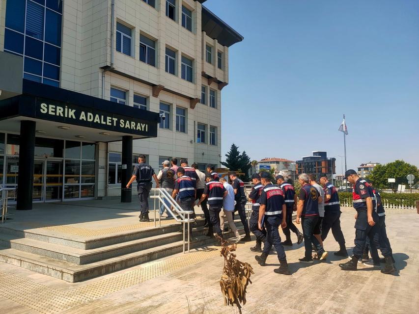 Aranan 7 hükümlü JASAT ekiplerince yakalandı