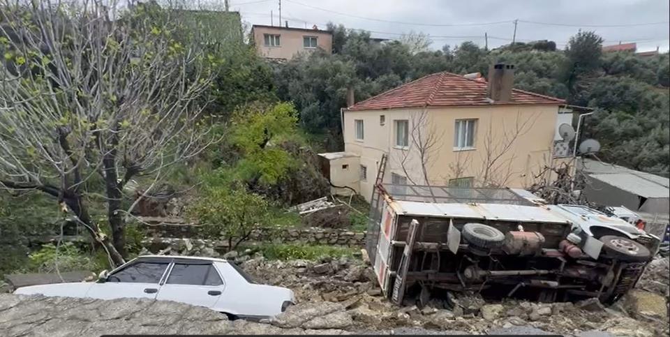 Söke sular altında kaldı